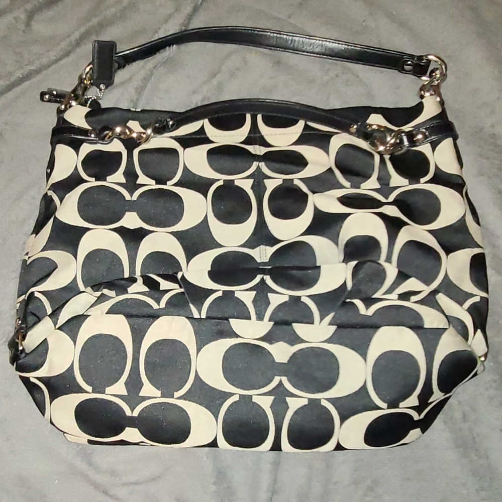 Coach purse - Picture 3 of 4